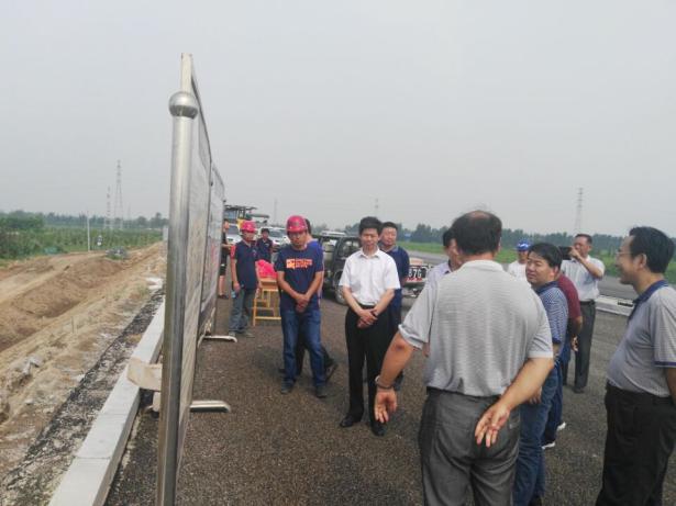 山东省总工会慰问济东高速一线工作者